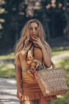 Проститутка Альбина   (20 лет, Екатеринбург)